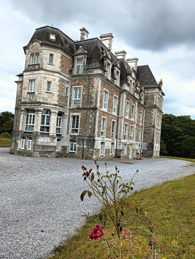 Chatescos - Estudio En Chateau 外观 照片