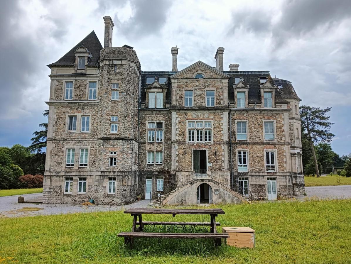 Chatescos - Estudio En Chateau 外观 照片