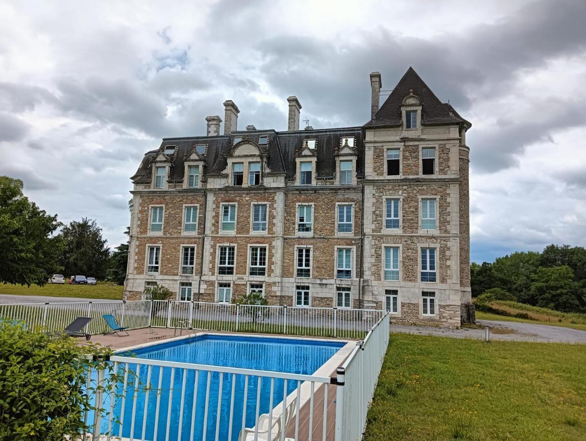 Chatescos - Estudio En Chateau 外观 照片