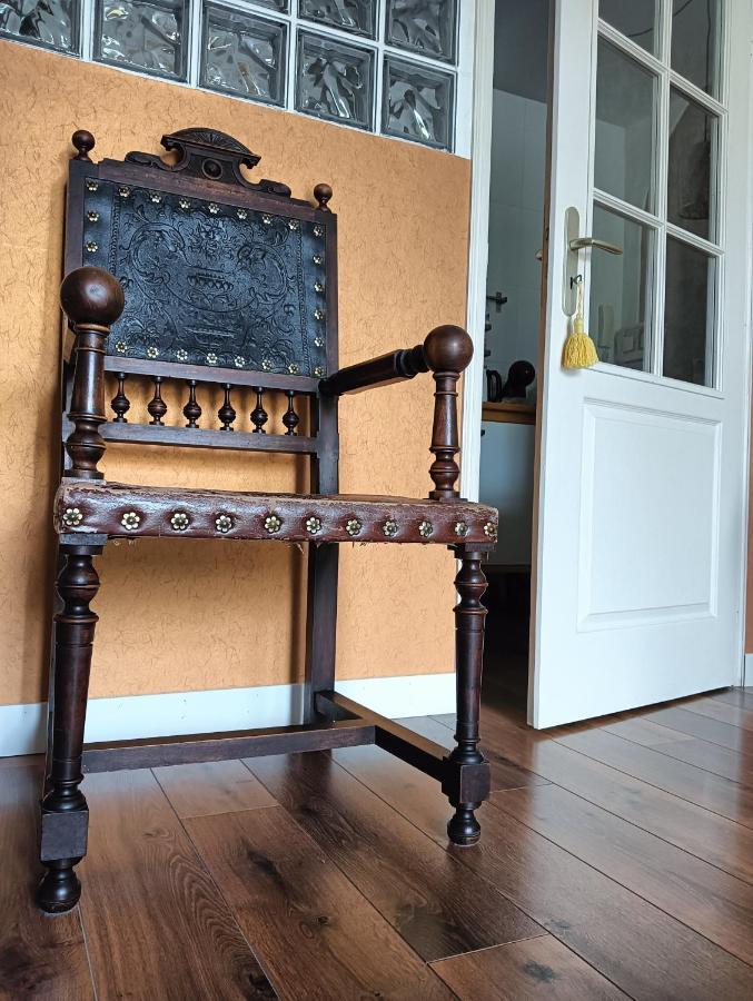 Chatescos - Estudio En Chateau 外观 照片